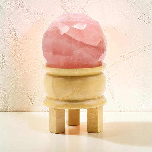 Sphère Facettée en Quartz Rose sur Socle – Pierre Naturelle Décorative